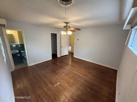 Bedroom - 1726 Winchester St, Jackson, MS 39211 photo 6 of 10