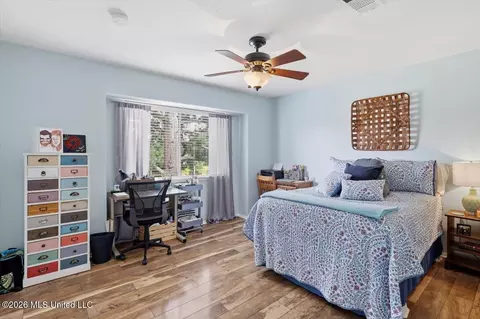 Bedroom - 123 Lakebend Cir, Brandon, MS 39042 photo 3 of 4