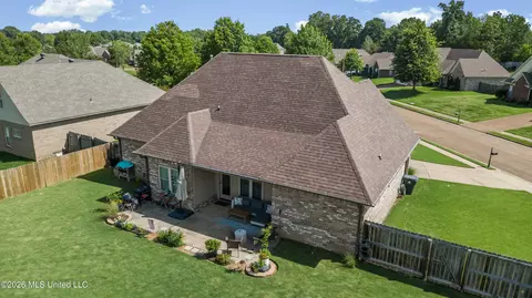 View/Area - 1457 E Lake Front Dr, Hernando, MS 38632 photo 5 of 7