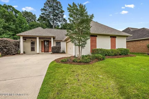 877 Willow Grande Cir, Brandon, MS 39047