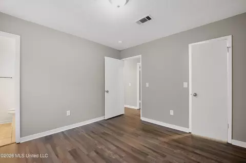 Bedroom - 1438 Summit Ave, Jackson, MS 39212 photo 2 of 4