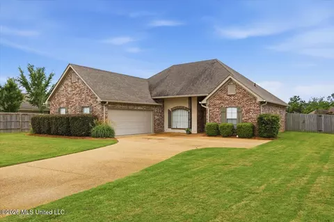 Exterior - 603 Tucker Xing, Brandon, MS 39042 photo 3 of 7