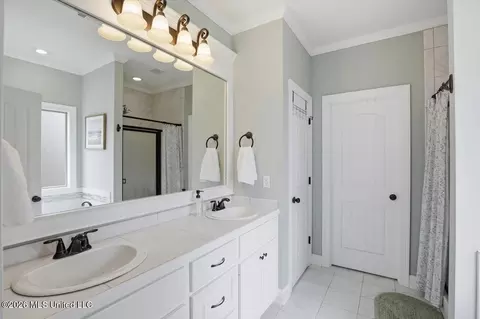 Bath - 603 Tucker Xing, Brandon, MS 39042 photo 1 of 4