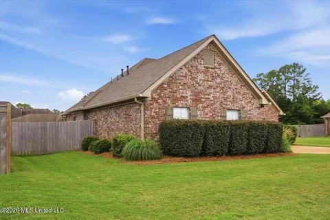 Exterior - 603 Tucker Xing, Brandon, MS 39042 photo 2 of 7