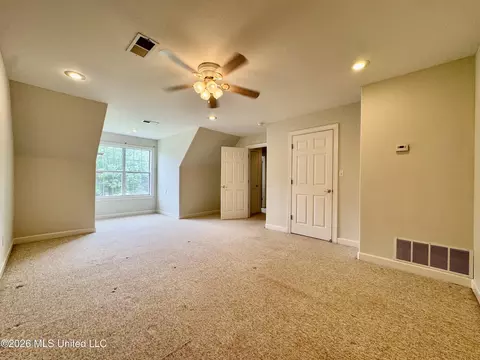 Bedroom - 1868 Trapper Dr, Hernando, MS 38632 photo 4 of 5