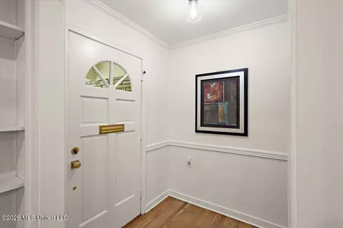 Entry Way - 3669 Cavalier Dr, Jackson, MS 39216 photo 1 of 3
