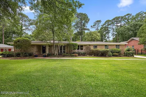 3669 Cavalier Dr, Jackson, MS 39216
