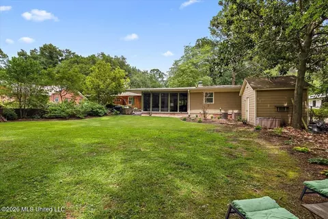 Exterior - 3669 Cavalier Dr, Jackson, MS 39216 photo 8 of 9