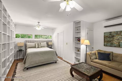 Bedroom - 3669 Cavalier Dr, Jackson, MS 39216 photo 6 of 7
