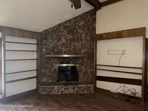 Living - 5221 Forest Hill Rd, Jackson, MS 39272 photo 5 of 7