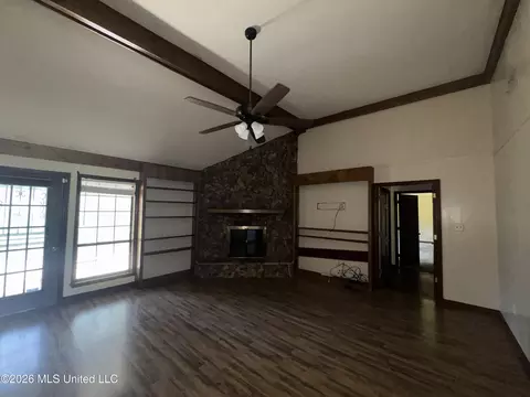 Living - 5221 Forest Hill Rd, Jackson, MS 39272 photo 1 of 7