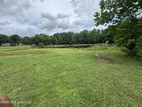 1433 Ross Cir, Jackson, MS 39209 photo 3