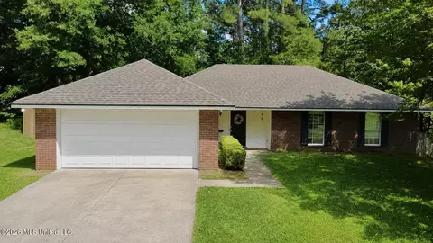 344 Barfield Dr, Byram, MS 39272