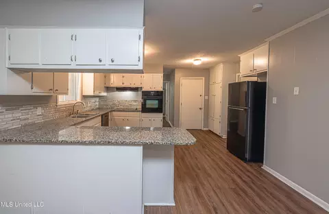 Kitchen - 809 Normandy Dr, Clinton, MS 39056 photo 2 of 3