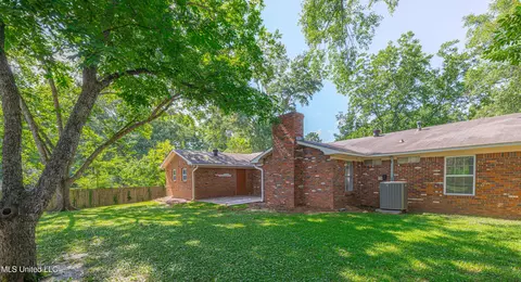 Exterior - 809 Normandy Dr, Clinton, MS 39056 photo 5 of 8