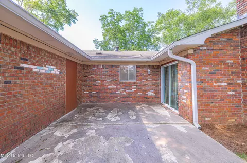 Exterior - 809 Normandy Dr, Clinton, MS 39056 photo 8 of 8