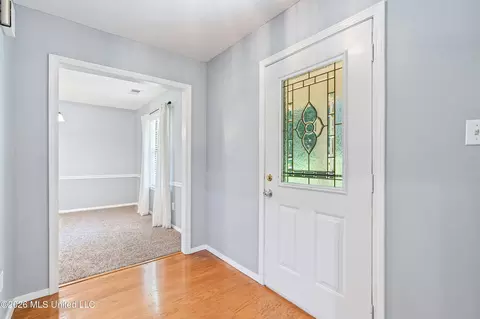 Entry Way - 6985 Stanley Dr, Olive Branch, MS 38654 photo 1 of 3