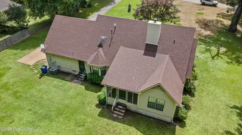 Other - 6985 Stanley Dr, Olive Branch, MS 38654 photo 6 of 6
