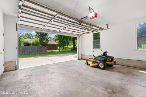 Other - 6985 Stanley Dr, Olive Branch, MS 38654 photo 5 of 6