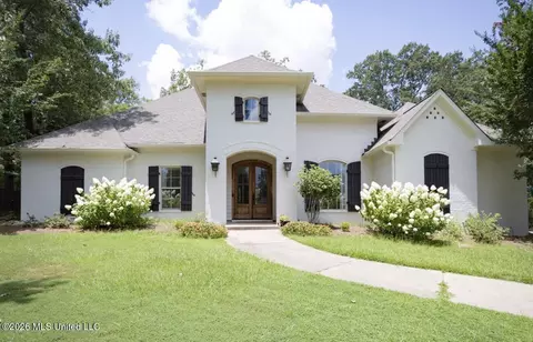 212 Cottonwood Dr, Madison, MS 39110