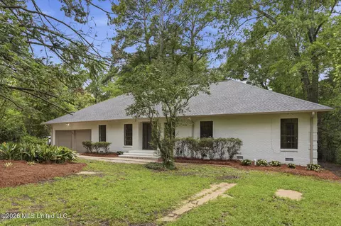 4455 E Ridge Dr, Jackson, MS 39211