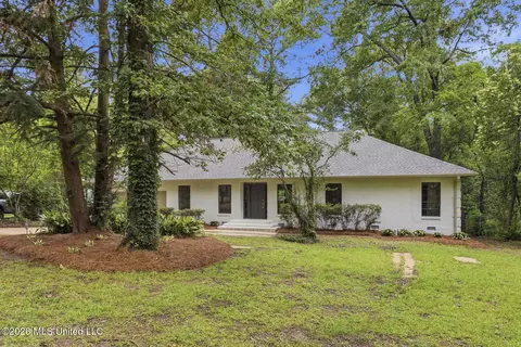Exterior - 4455 E Ridge Dr, Jackson, MS 39211 photo 1 of 7