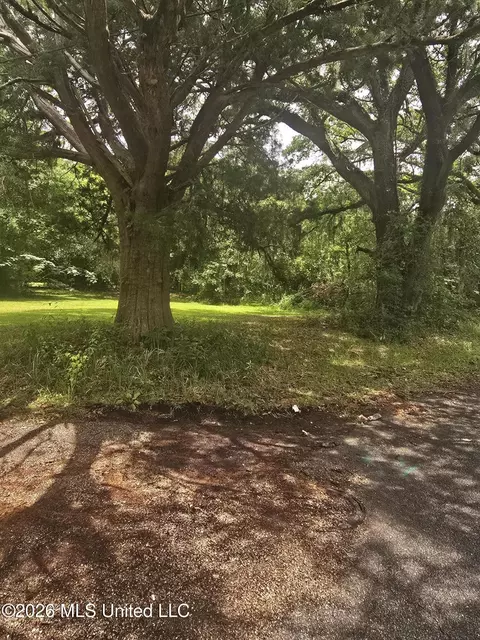 Jamestown Road, Moss Point, MS 39563