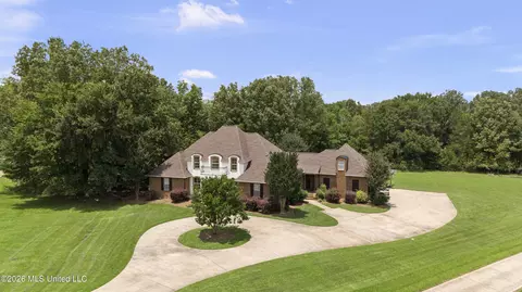 Exterior - 116 Cherry Rose Trl, Canton, MS 39046 photo 4 of 9