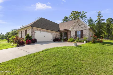 Exterior - 600 Ponderosa Dr, Flowood, MS 39232 photo 10 of 14