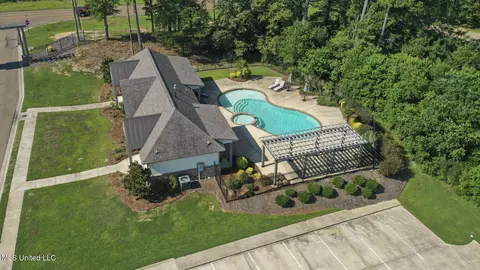 Exterior - 600 Ponderosa Dr, Flowood, MS 39232 photo 13 of 14