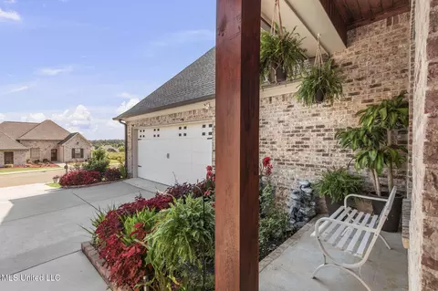 Exterior - 600 Ponderosa Dr, Flowood, MS 39232 photo 12 of 14