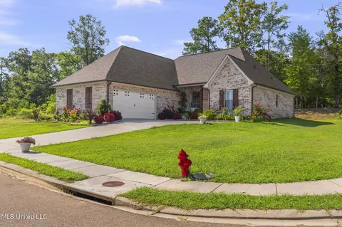 Exterior - 600 Ponderosa Dr, Flowood, MS 39232 photo 8 of 14