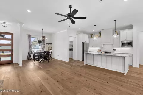 Entry Way - 600 Ponderosa Dr, Flowood, MS 39232 photo 1 of 5
