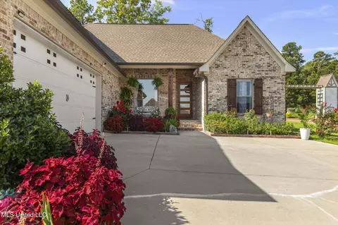 Exterior - 600 Ponderosa Dr, Flowood, MS 39232 photo 7 of 14