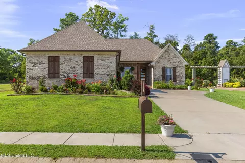 Exterior - 600 Ponderosa Dr, Flowood, MS 39232 photo 6 of 14