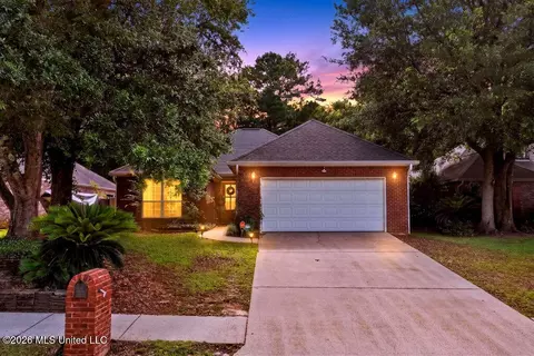 11586 Azalea Trce, Gulfport, MS 39503