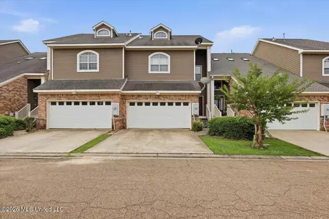 15 Charleston Cir, Brandon, MS 39047