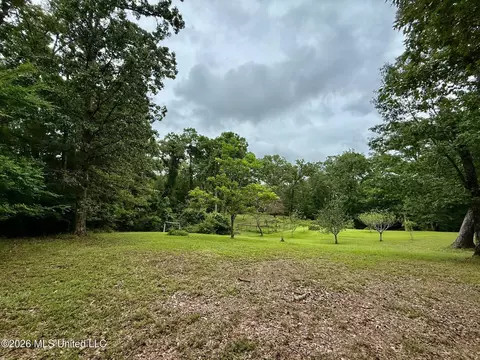 S Eagle Ridge Drive, Florence, MS 39073