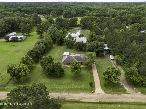 180 Johnson Ln, Canton, MS 39046 photo 3