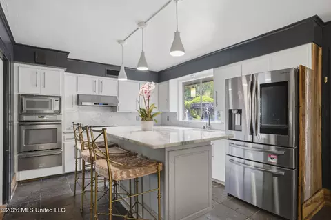 Kitchen - 3702 Old Canton Rd, Jackson, MS 39216 photo 1 of 6