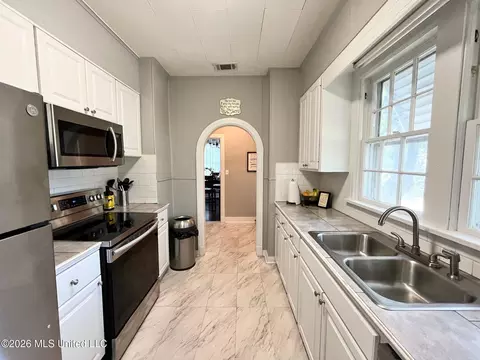 Kitchen - 512 E Franklin St, Carthage, MS 39051 photo 1 of 4