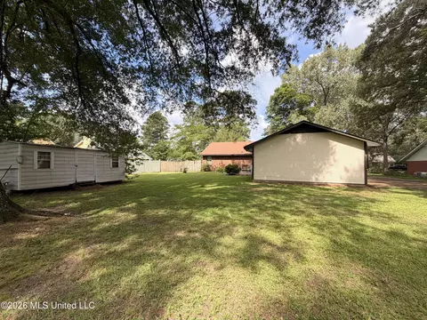 Exterior - 141 Plum Tree Rd, Brandon, MS 39047 photo 10 of 13