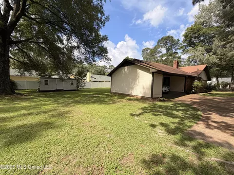 Exterior - 141 Plum Tree Rd, Brandon, MS 39047 photo 8 of 13
