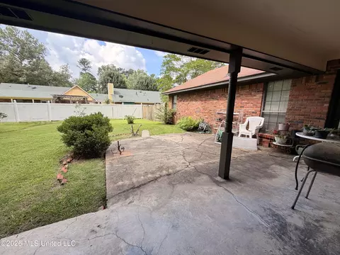 Exterior - 141 Plum Tree Rd, Brandon, MS 39047 photo 12 of 13