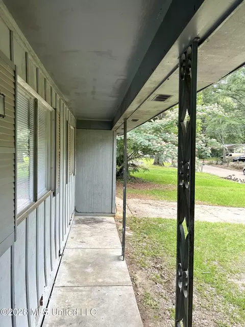 2939 Teresa Dr, Jackson, MS 39212