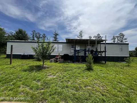 153 C F Eubanks Rd, Lucedale, MS 39452 photo 2