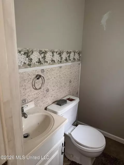 Bath - 4468 Mccracken Rd, Hernando, MS 38632 photo 2 of 2