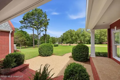 Exterior - 38 Greystone Dr, Madison, MS 39110 photo 4 of 18