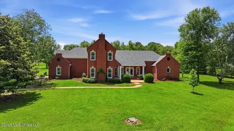 Exterior - 38 Greystone Dr, Madison, MS 39110 photo 16 of 18