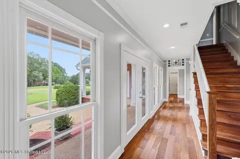 Entry Way - 38 Greystone Dr, Madison, MS 39110 photo 2 of 3